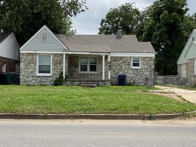 Building Photo - 632 SW 44th St