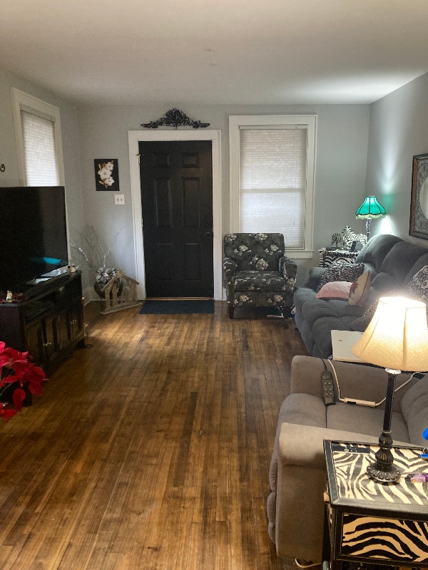 Photo - 1410 74th St