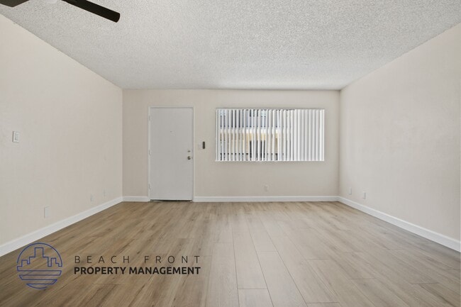 Photo - 1555-1557 Carson St.