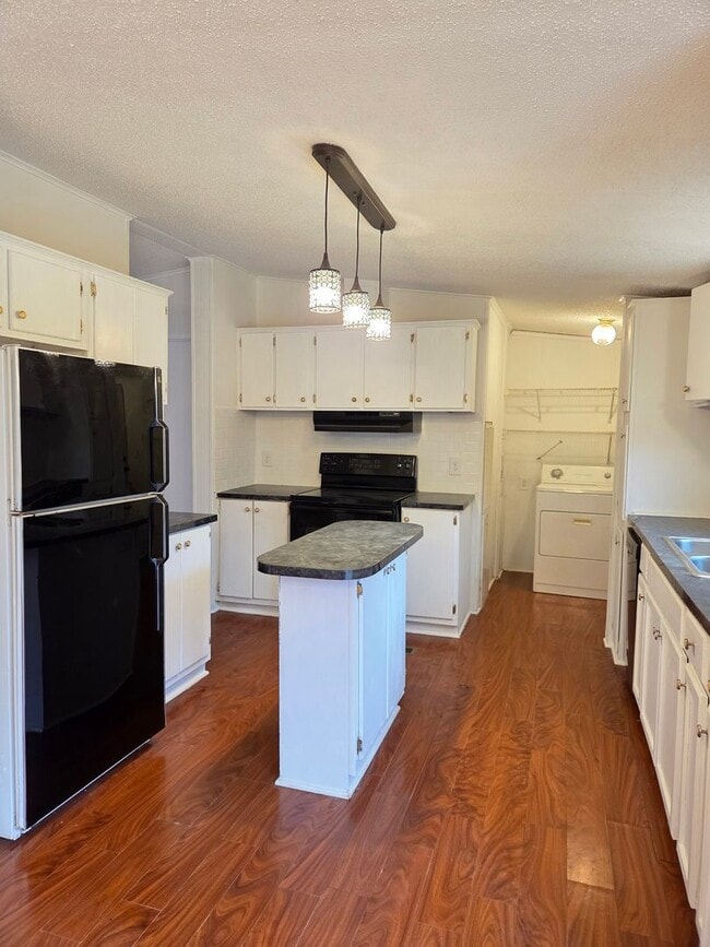 Photo - 3 bedroom mobile home in Iron Station