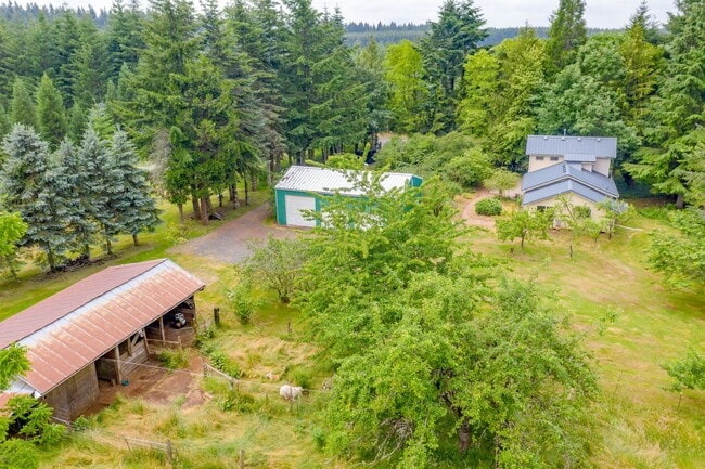 Building Photo - PRIVATE HOMESTEAD WITH ACREAGE & SHOP