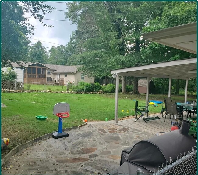 Building Photo - 412 Maiden Ln