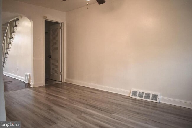 Photo - 7305 Woodcrest Ave