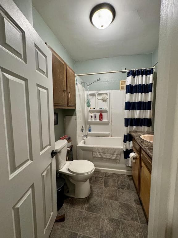 Photo - 2412 E 4th St