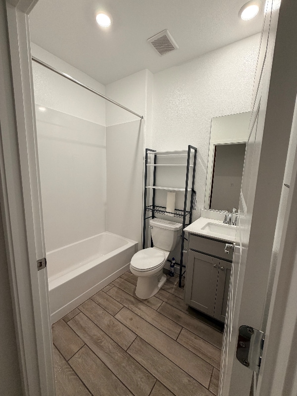 Photo - 5937 Littlestone St