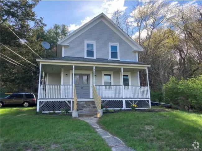 Building Photo - 204 Main St Rental