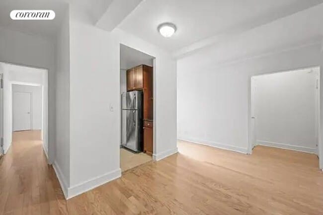 Building Photo - 52 Clark St