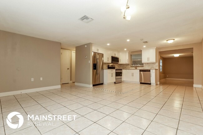 Photo - 9226 Rainbow Ln