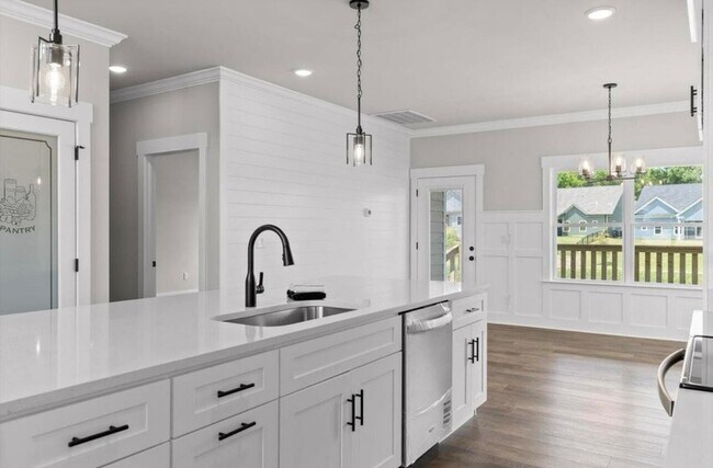 Photo - 538 Willow Grv Ct