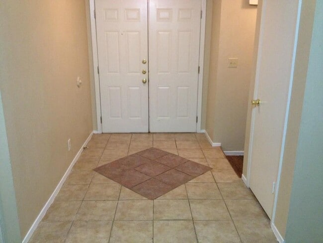 Photo - 7100 Meadow Run