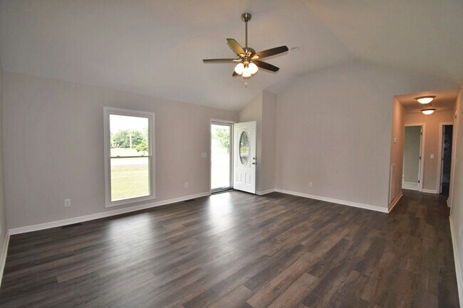 Photo - Beautifully remodeled 4BR/2BA one level home in M'boro, triple Rockvale schools!