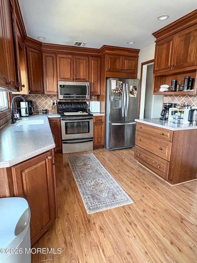 Photo - 3430 Bergen Ave