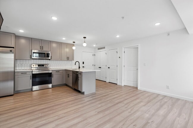 Photo - 1338 N 15th St Unit B2