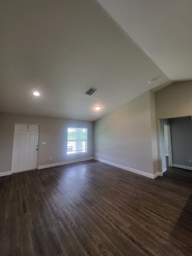 Photo - 8309 Lena Ct