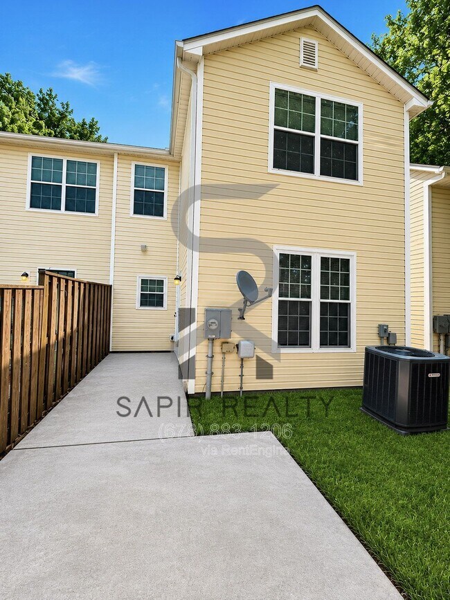 2339 Brianna Dr
