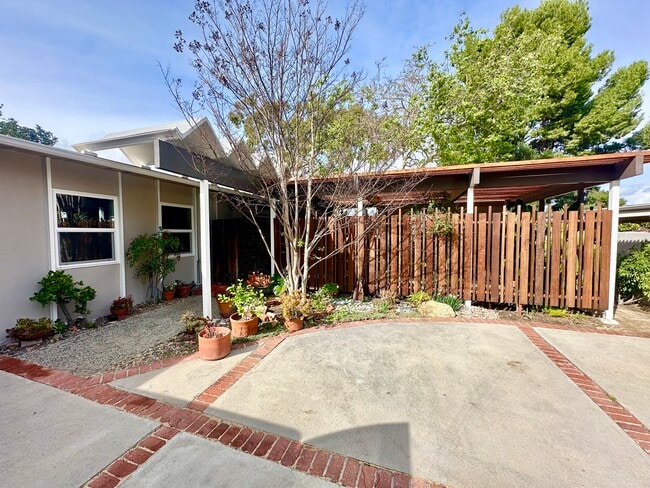 Photo - 16703 Alginet Pl