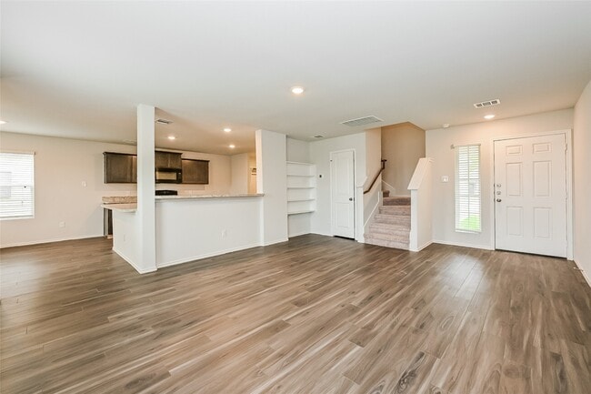 Photo - 1208 Narrow Hts Dr