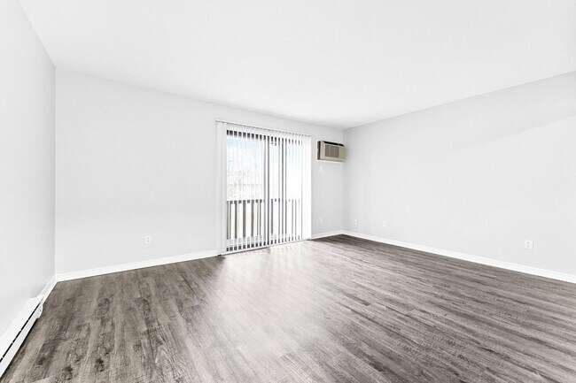 Photo - 5953 Walnut Cir Dr Unit Apartment G14