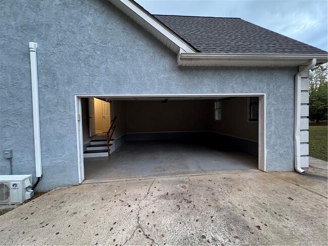 Photo - 17 Stonemount Ct