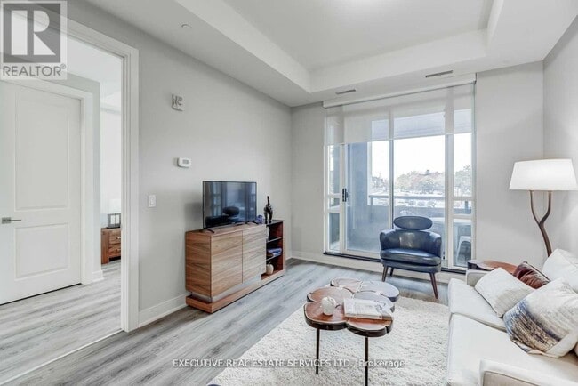 Photo - 150 Main St W Unit 807