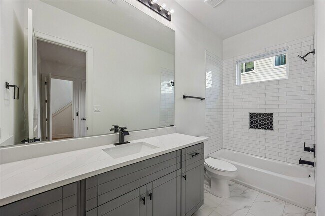 Photo - 9426 Campbell Rd