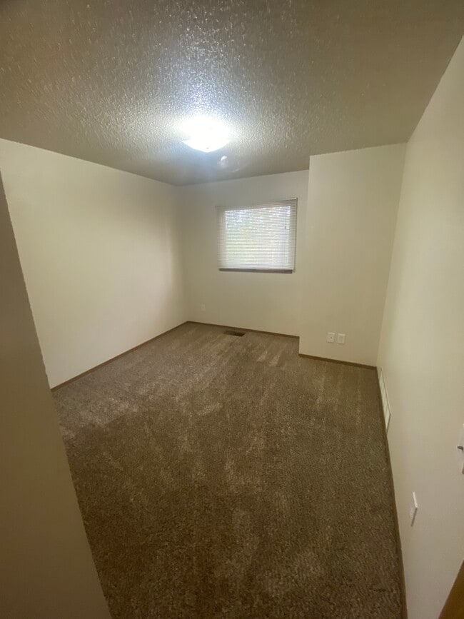 Tudor Park Apartments