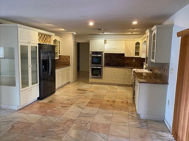 Photo - 1907 SW 131st Pl Ct