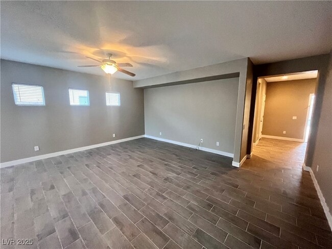 Photo - 7136 Crescentville Ave