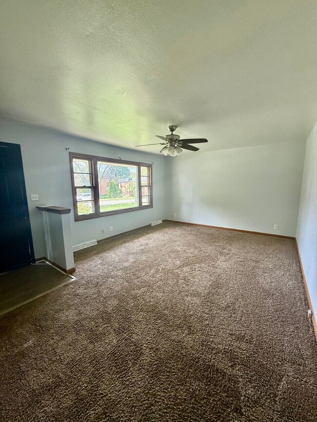 Photo - 209 Flintridge Dr Unit A