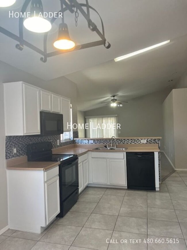 Photo - 511 S Torrence-