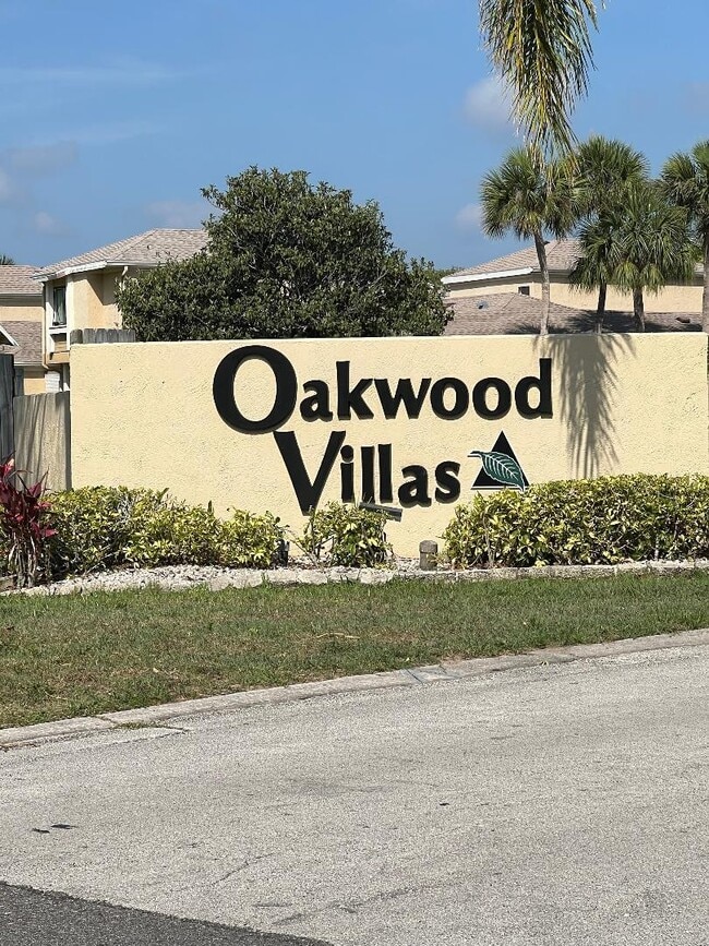 Photo - 1461 Sheafe Ave NE