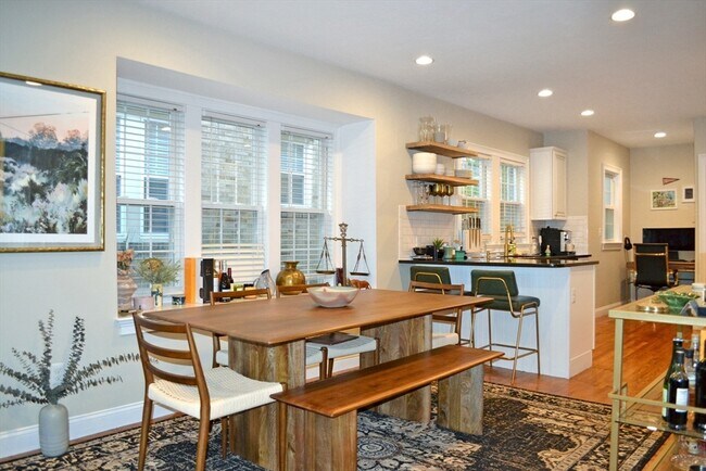 Photo - 42 Robinwood Ave Unidad 1