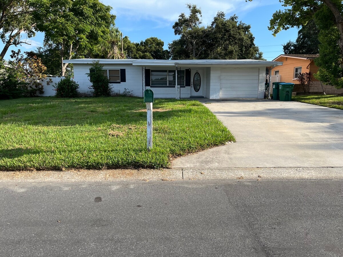 Photo - 10216 62nd Ter Casa