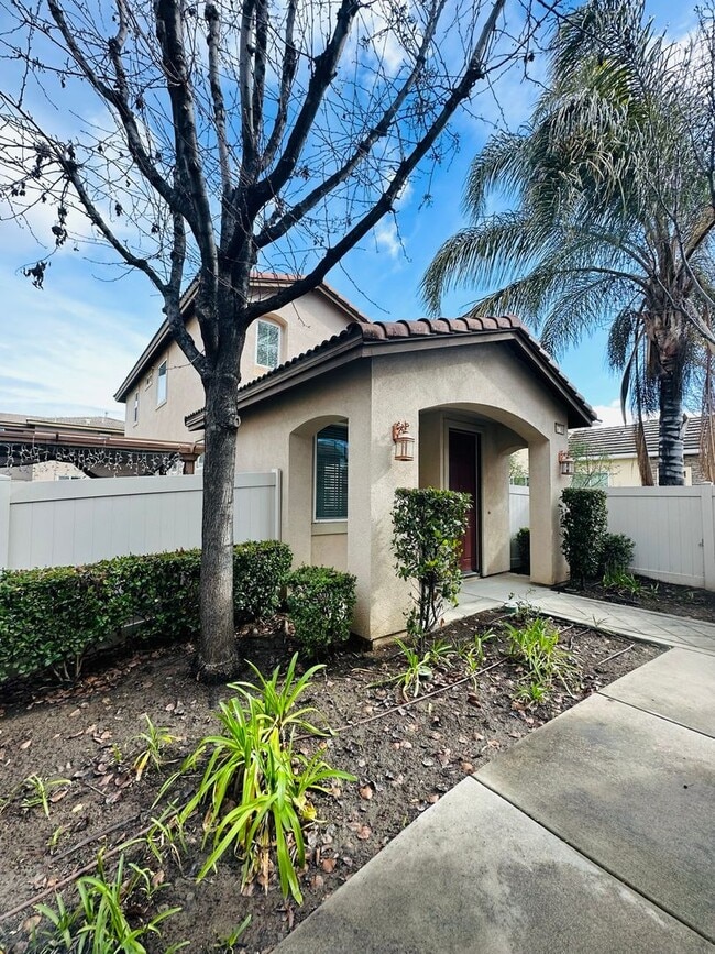 Building Photo - Charming 3 Bedroom 2.5 Bathroom Northstar Ranch Home with Spacious Layout & Community Amenities