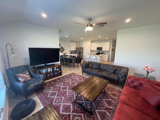 Photo - 4007 Pierce Pl Ln