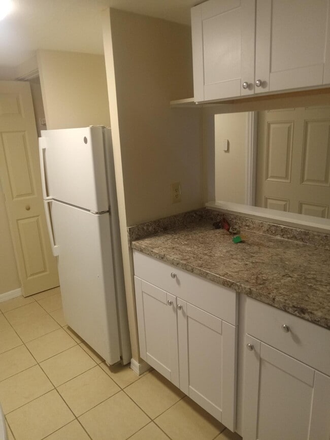 Photo - 2810 Stoneway Ln