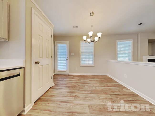 Photo - 5877 Culloden Ct