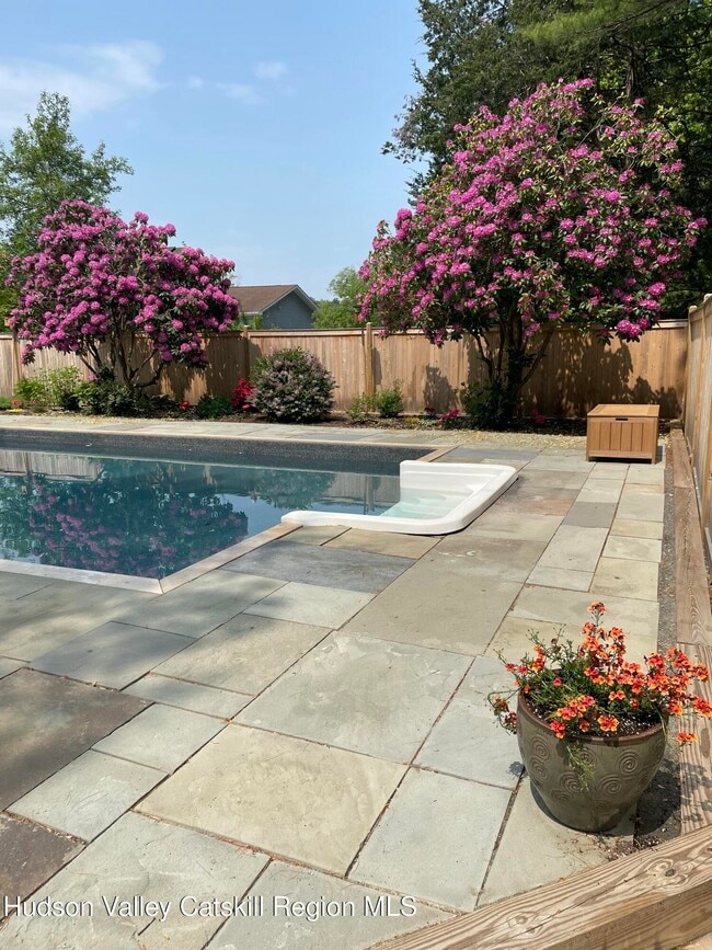 Photo - 10 Purdy Hollow Rd