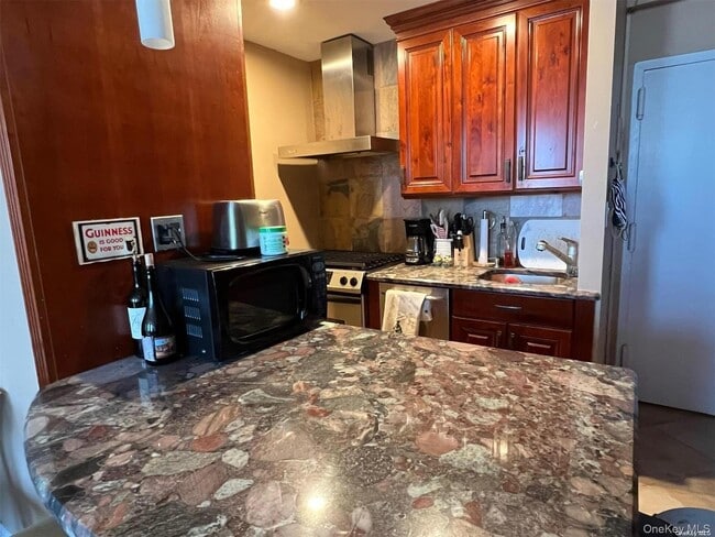 Photo - 310 Riverside Blvd Unit 5-H