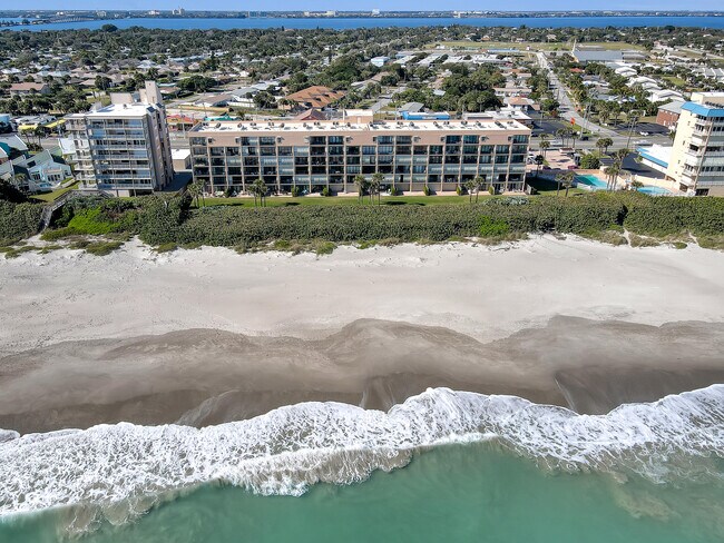 Photo - 995 N Hwy A1A Unit 203