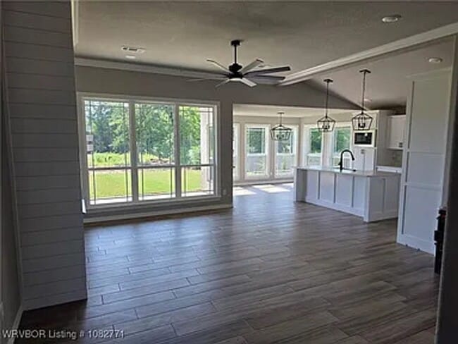 Photo - 3 Bedroom Luxury House