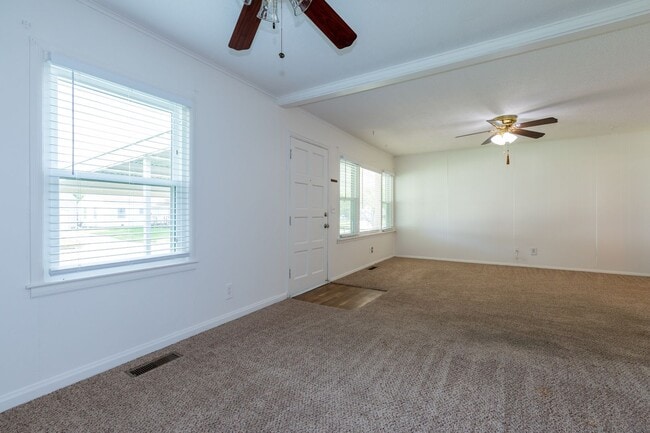 Photo - 2 Bed / 1 Bath in Tulsa! Ready Mid June!