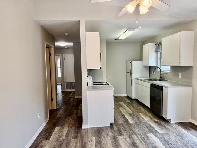 Photo - 8112 Willet Trail