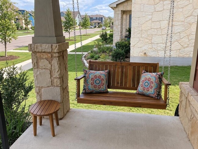 8816 Sikes Way