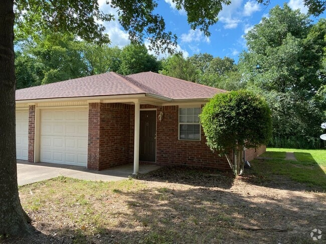 Building Photo - 403 Valley Dr Unit 403-2 Rental