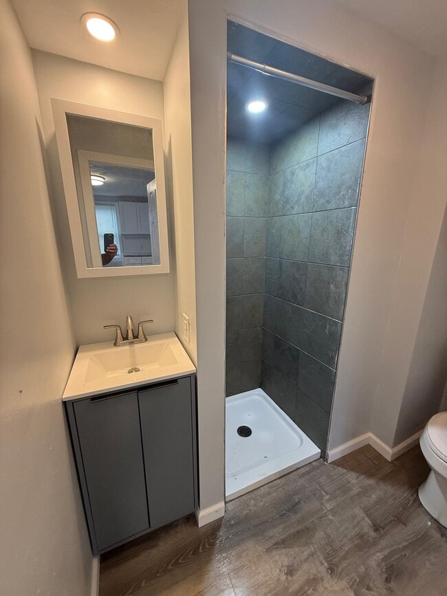 Photo - 170 Arnold St Unit 1F