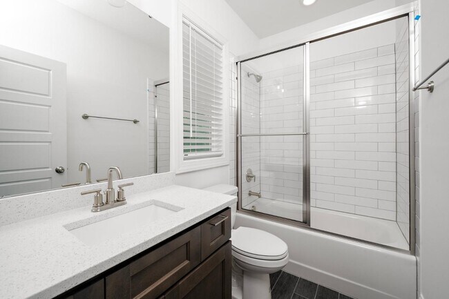 Photo - 3805 Burt Dr