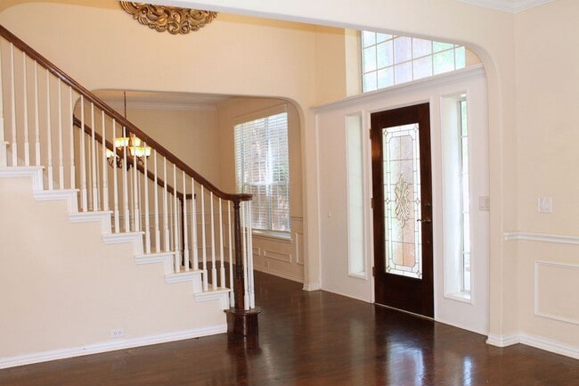 Photo - 2719 Hidden Lake Dr