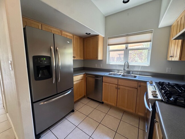 1005 15th St NW