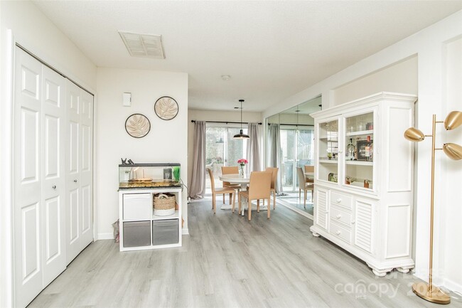 Photo - 12942 Mosby Ln